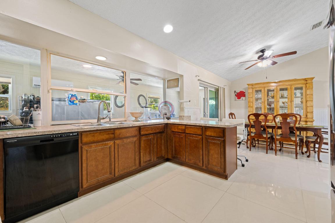 PORT ST LUCIE SECTION 10 - Residential