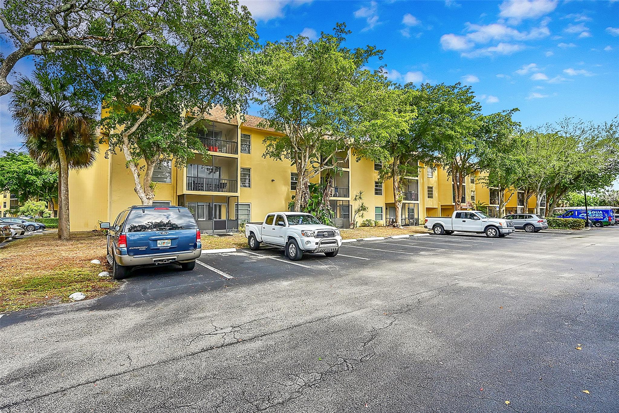 470 NW 20th St 3090