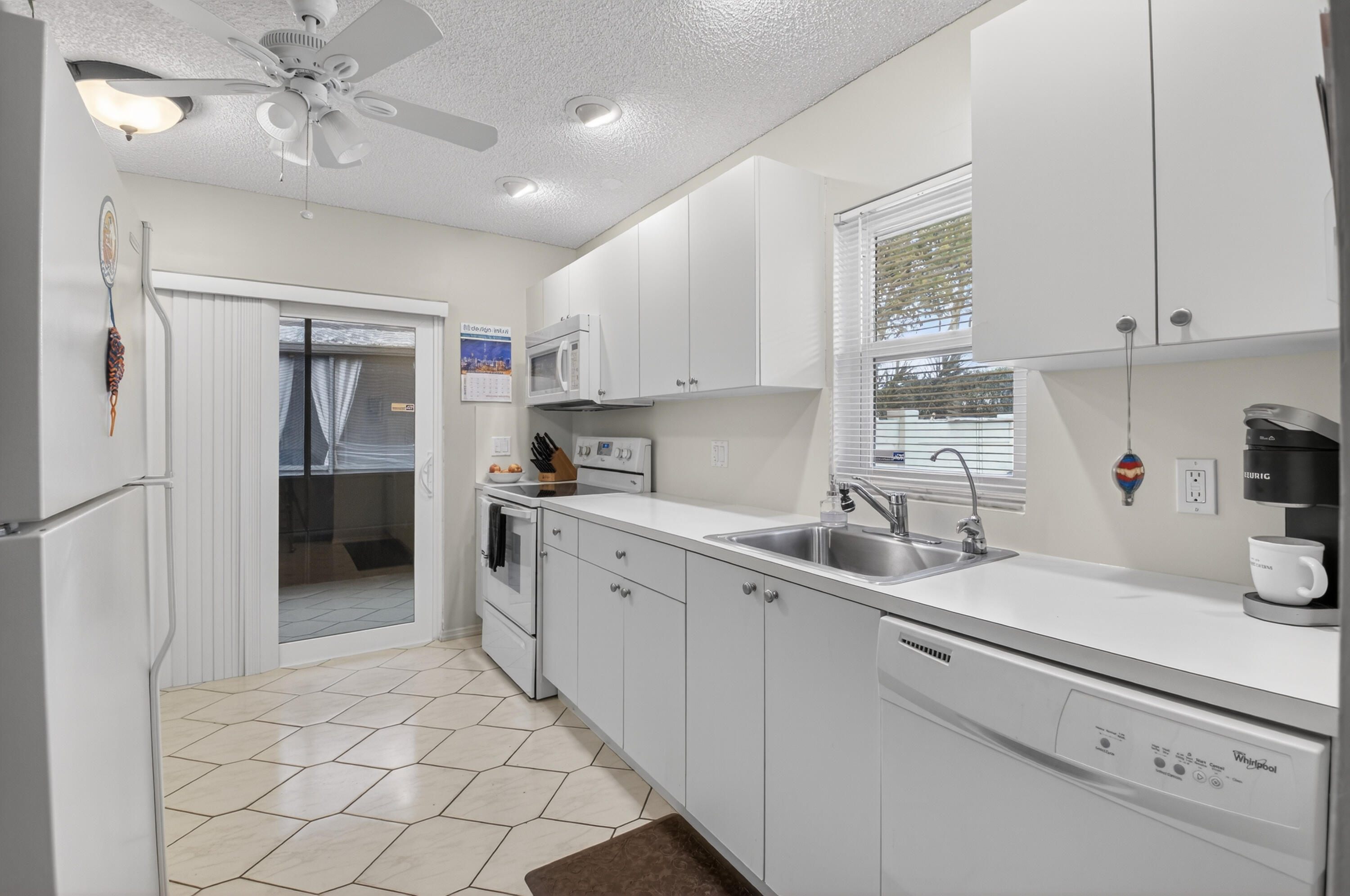 WHISPER WALK/GREENLEAF - Residential