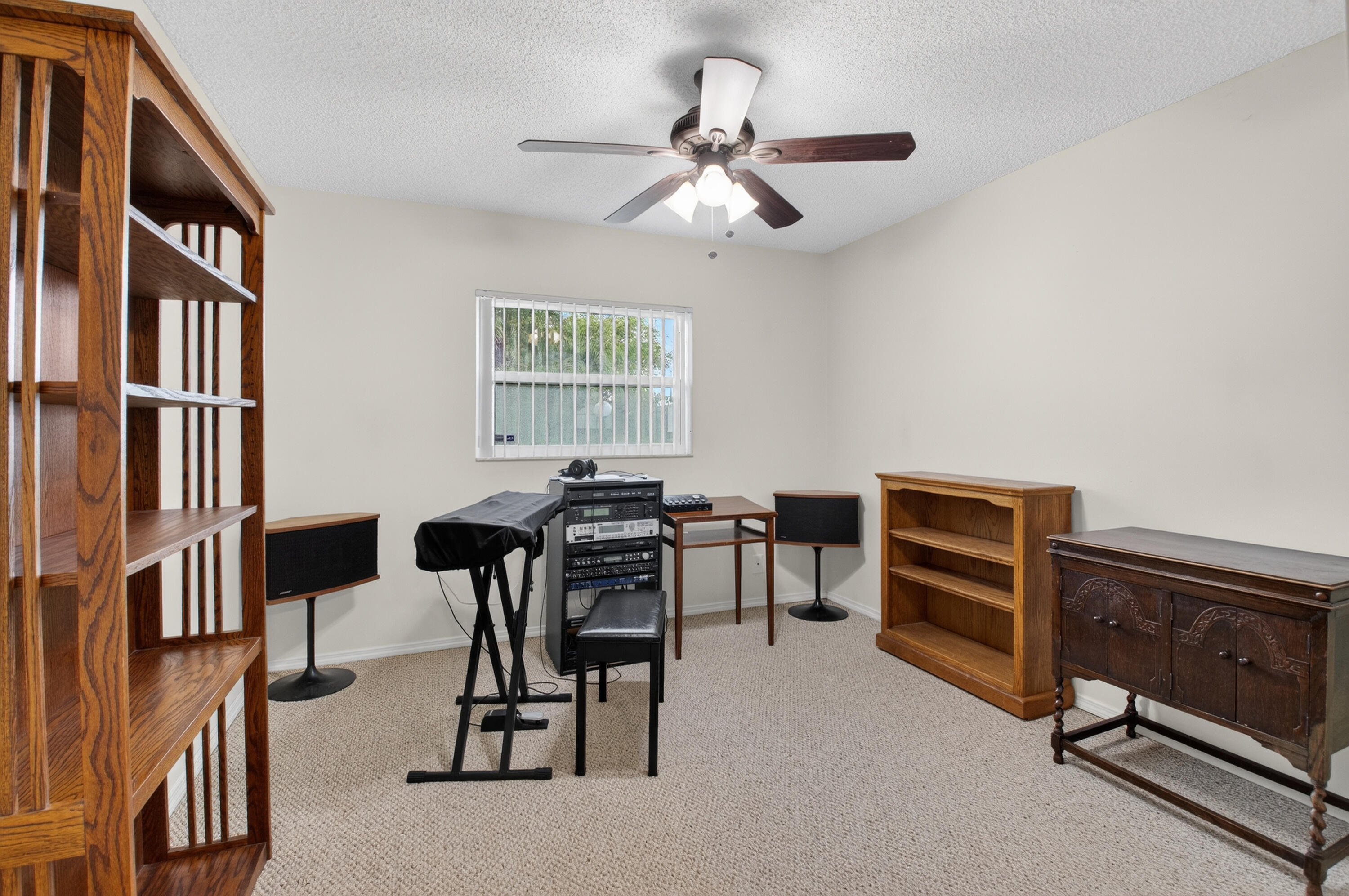 WHISPER WALK/GREENLEAF - Residential