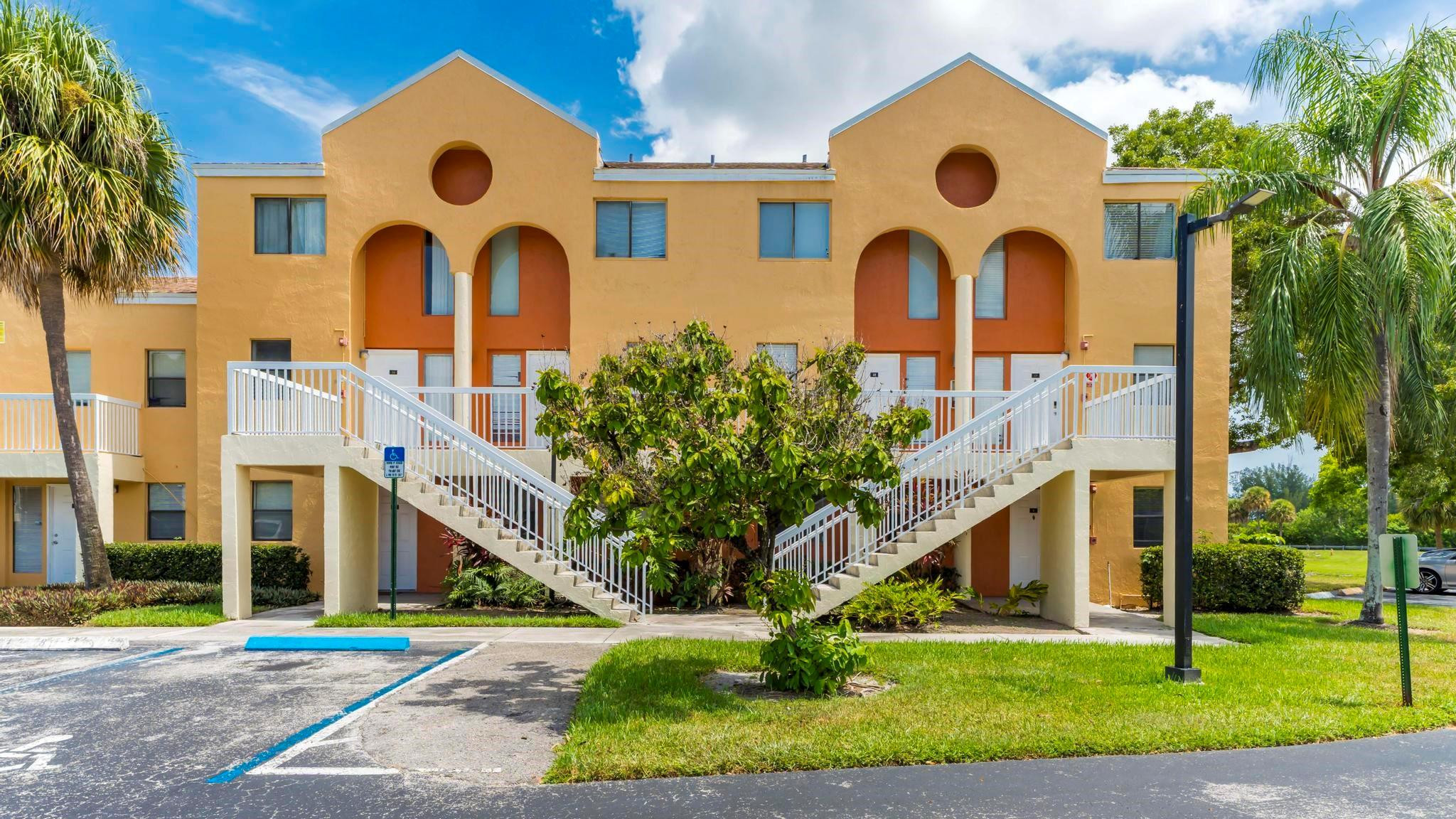 Villas At Lakeview Condo - Residential Income