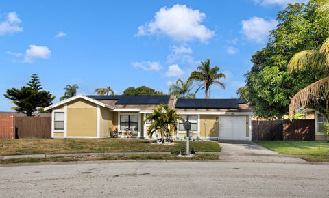 5591 Cynwyd Circle Lake Worth FL 33463