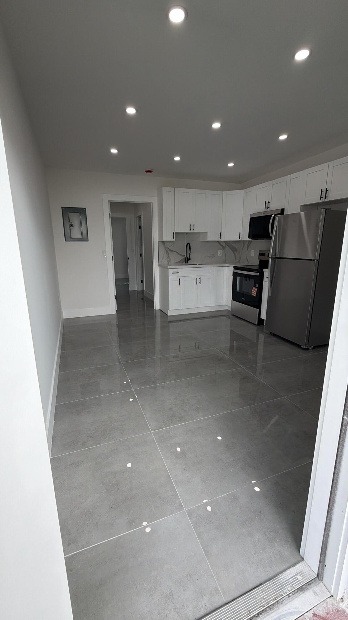 OCEAN BEACH ADDN NO 3 - Residential Lease