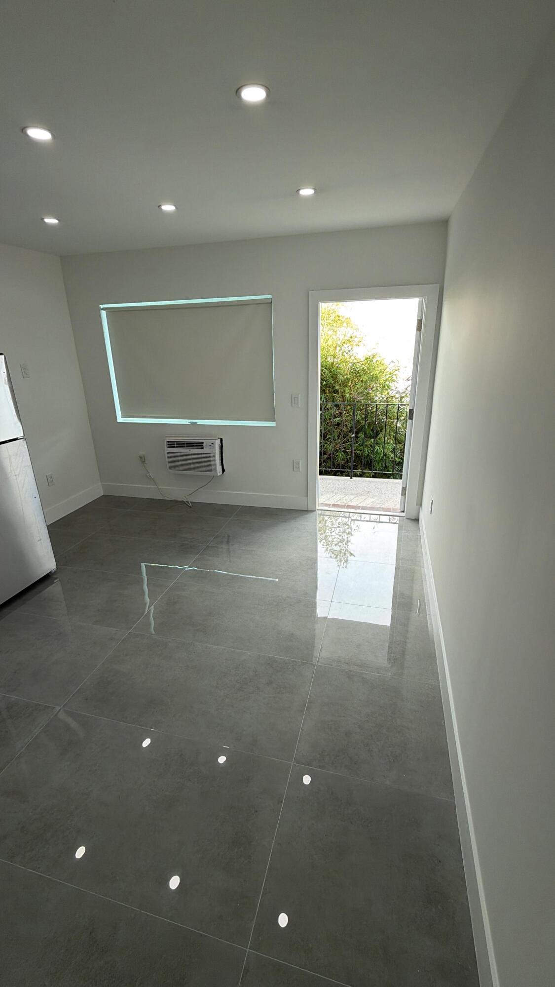 OCEAN BEACH ADDN NO 3 - Residential Lease