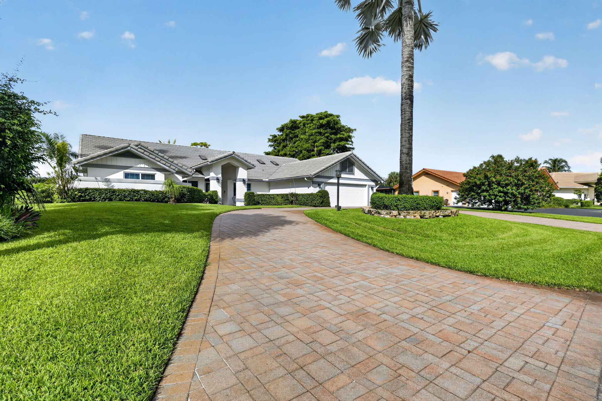 4717 SABAL PALM Drive
