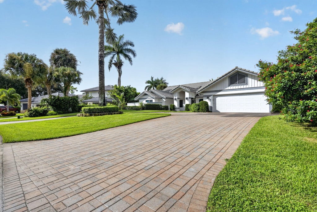 Photo of 4717 SABAL PALM Drive, Boynton Beach, FL 33436 (MLS # B26076062)