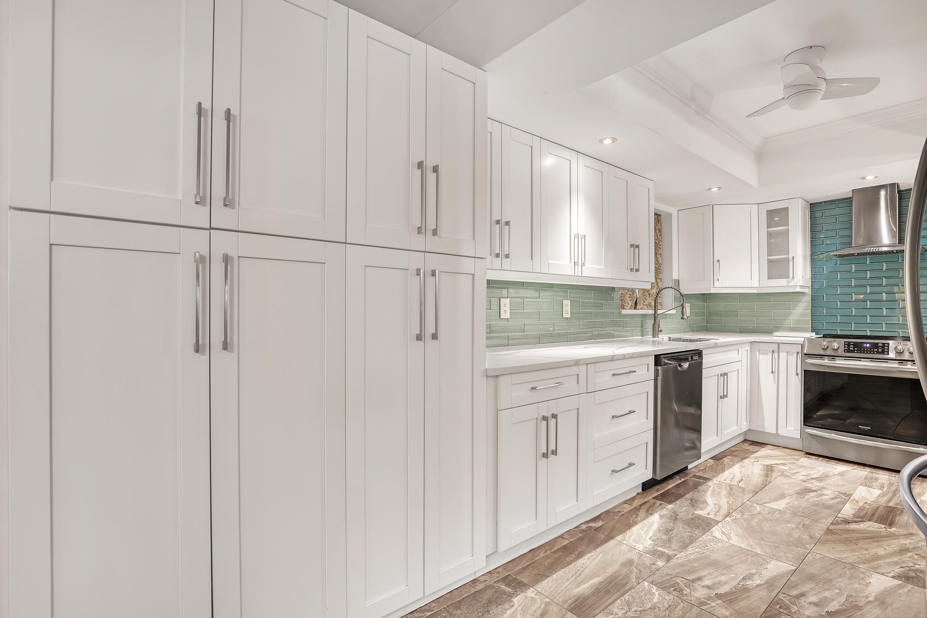 COURTYARD CONDO - Residential