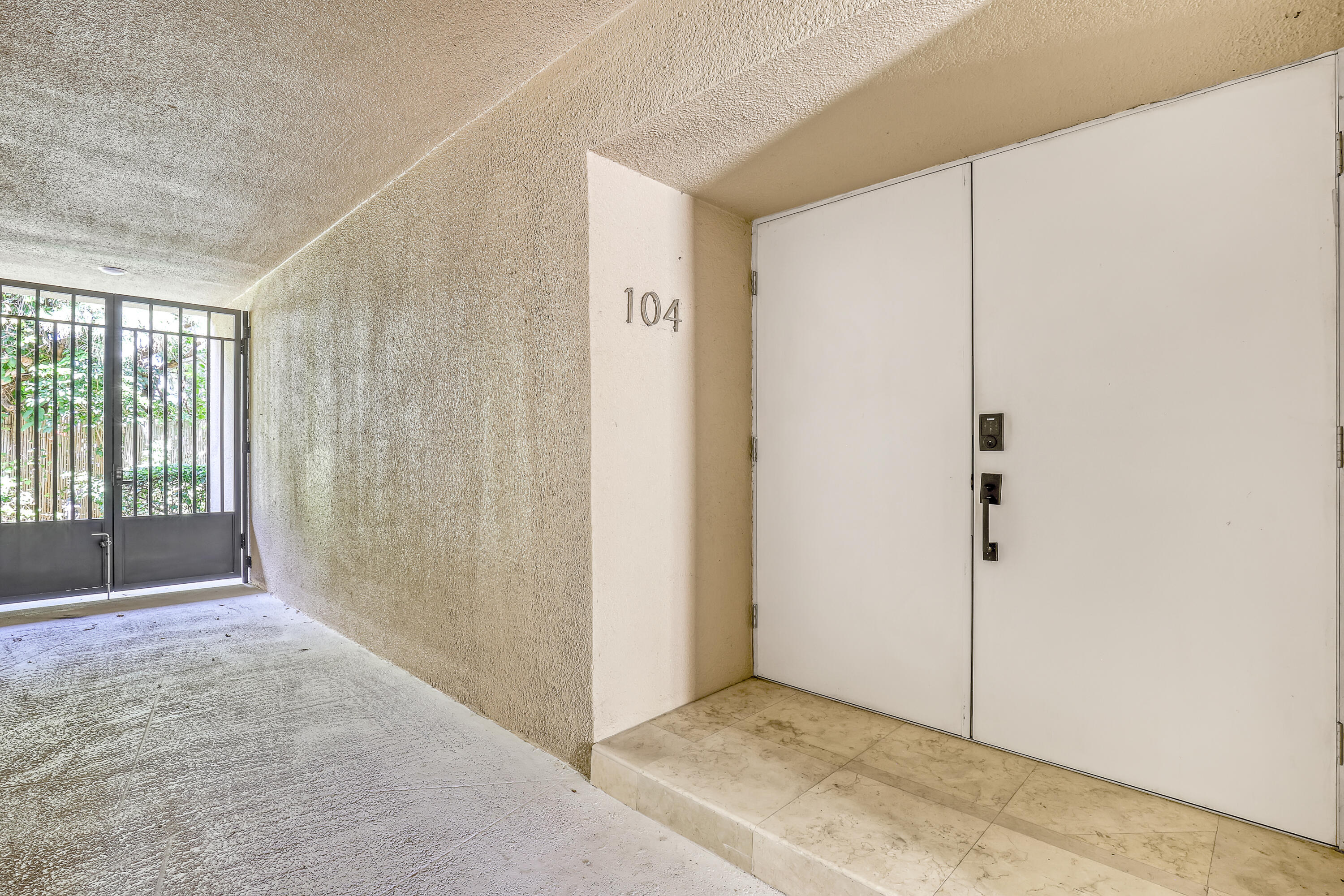 COURTYARD CONDO - Residential