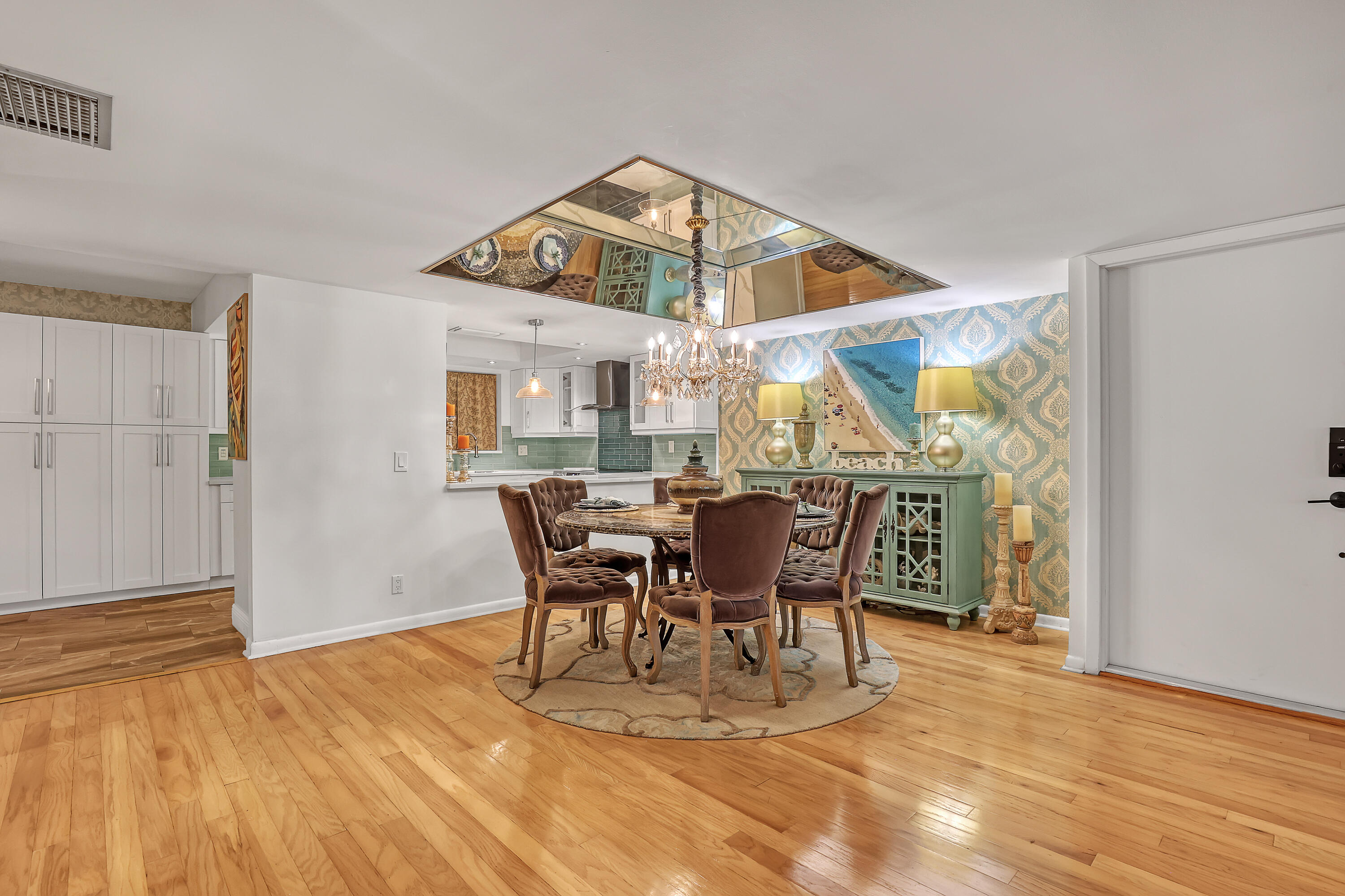 COURTYARD CONDO - Residential