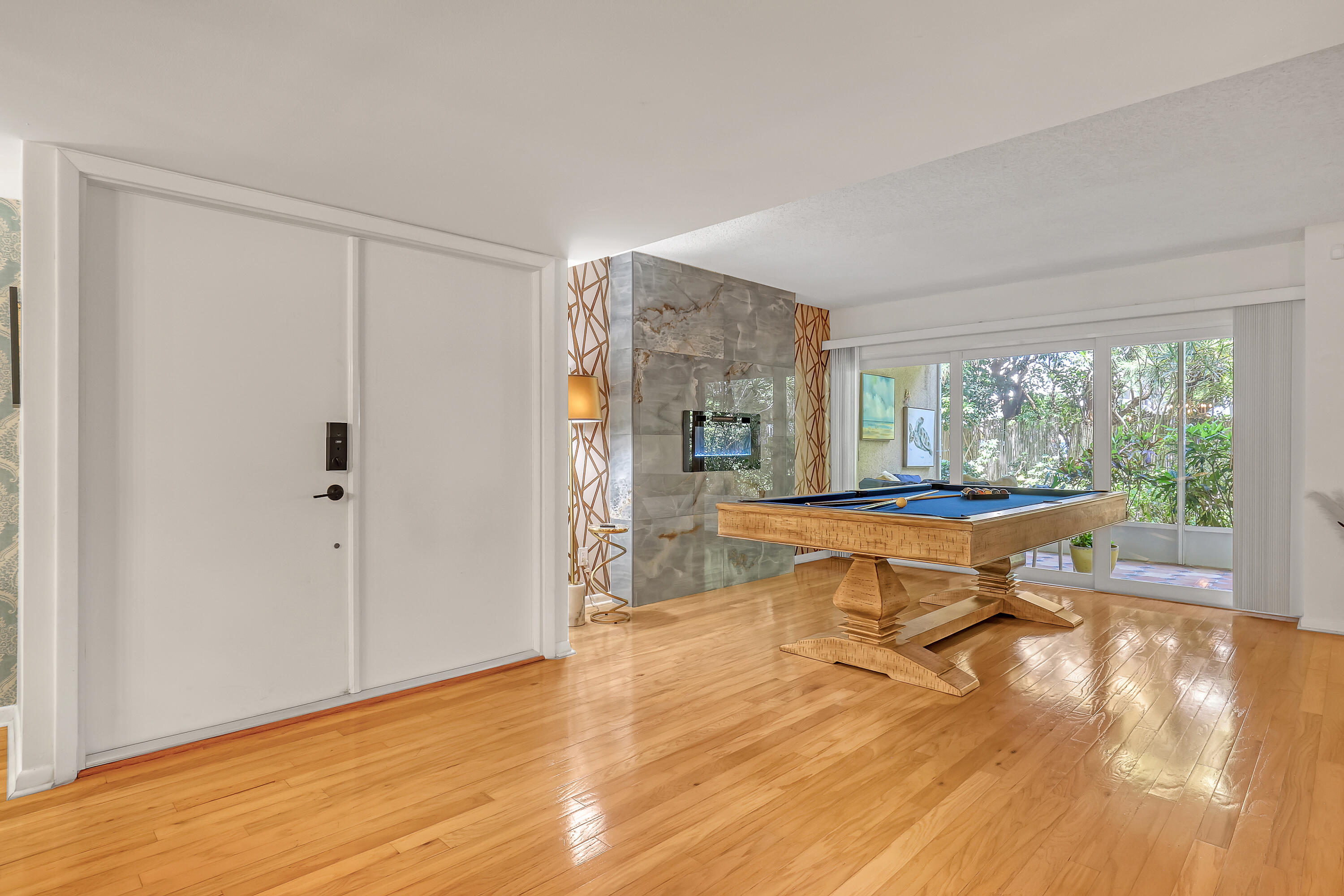 COURTYARD CONDO - Residential