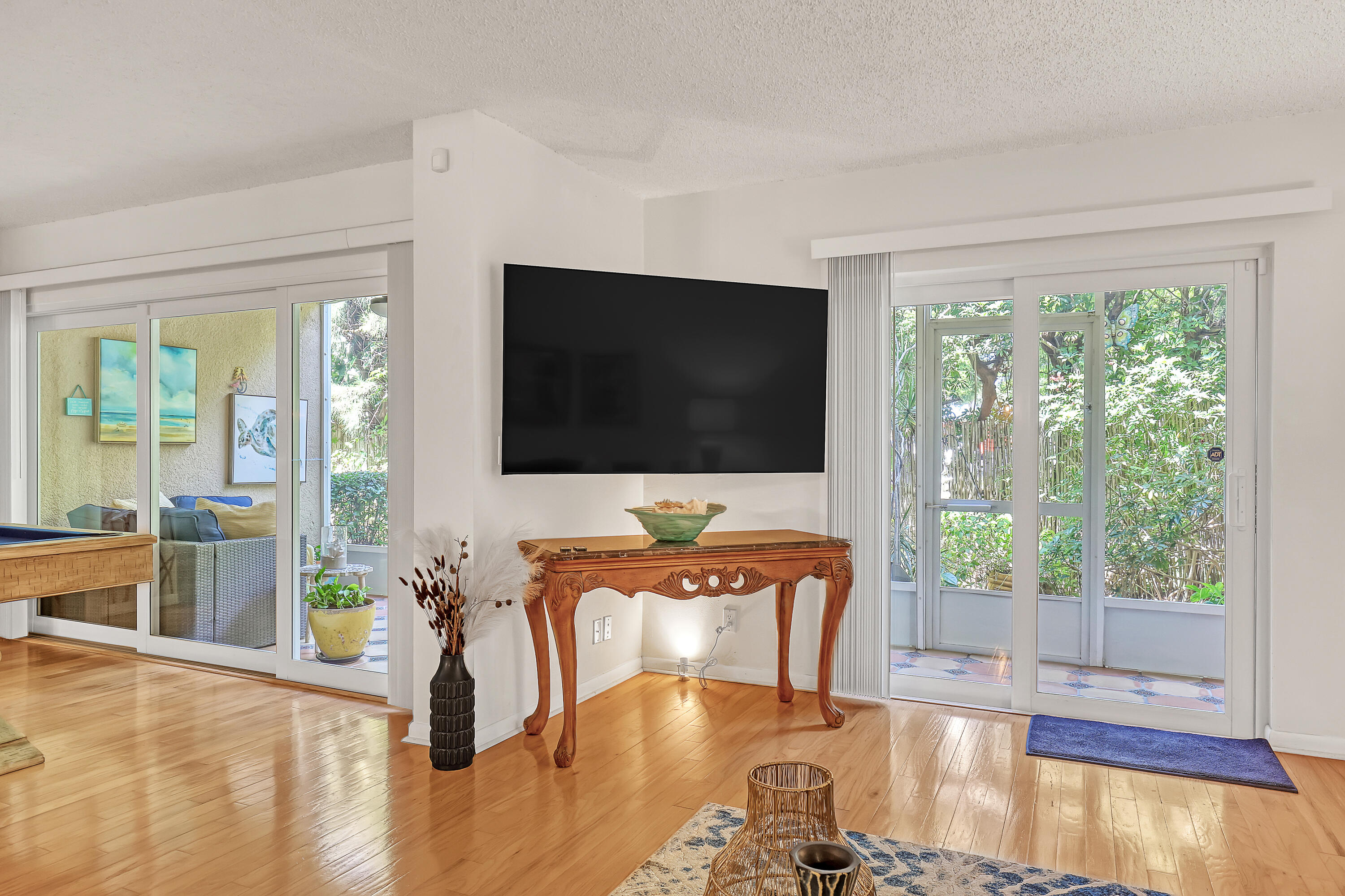 COURTYARD CONDO - Residential