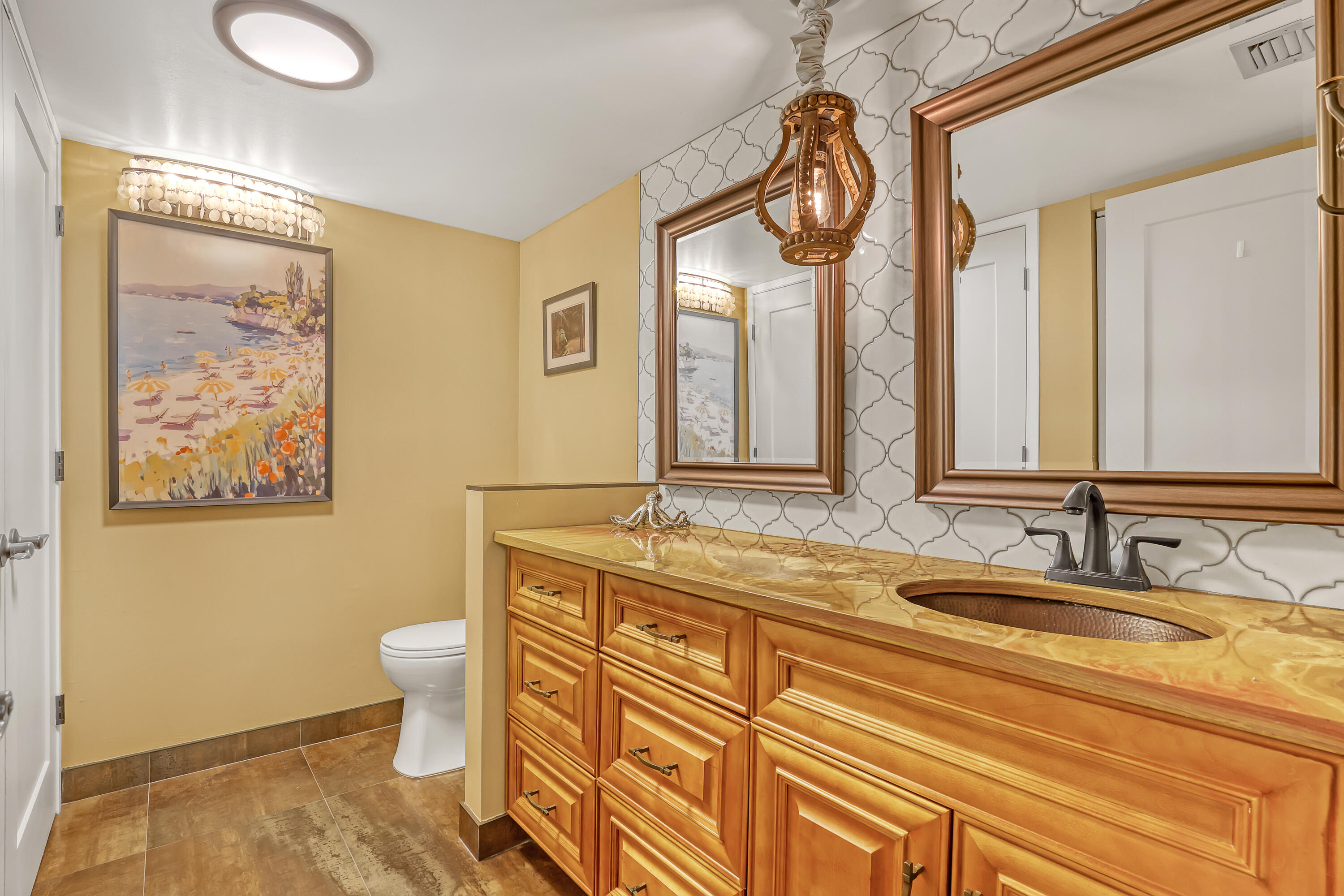 COURTYARD CONDO - Residential