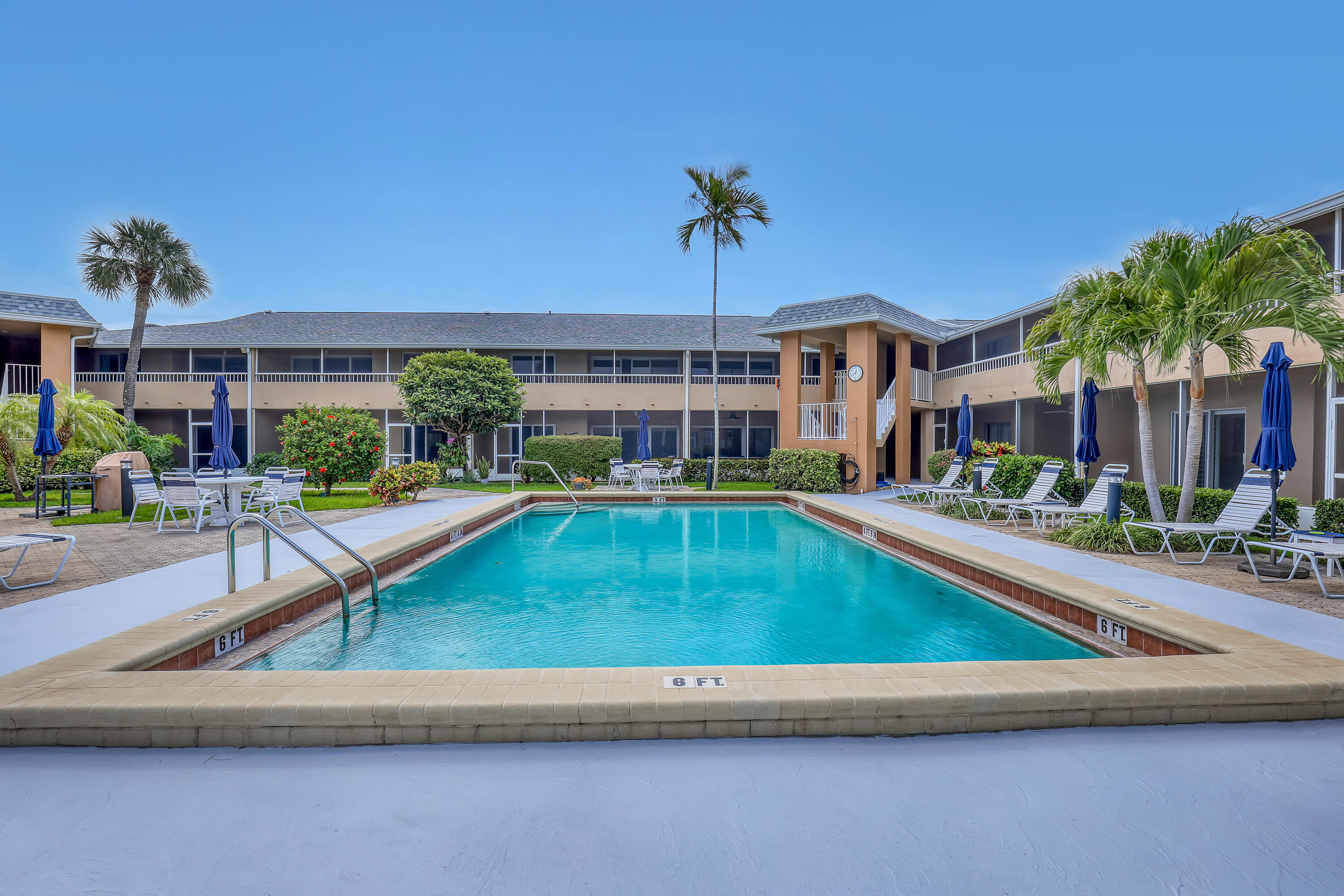 COURTYARD CONDO - Residential