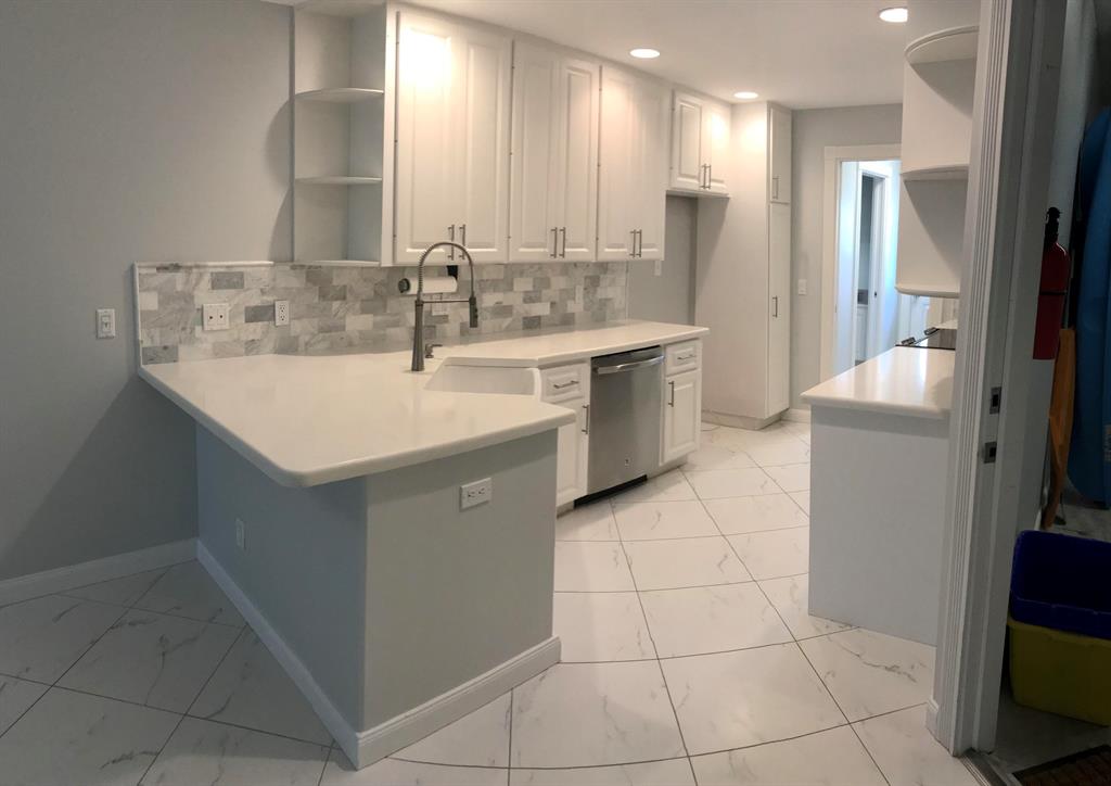 MARTINIQUE AT ABACOA - Residential Lease