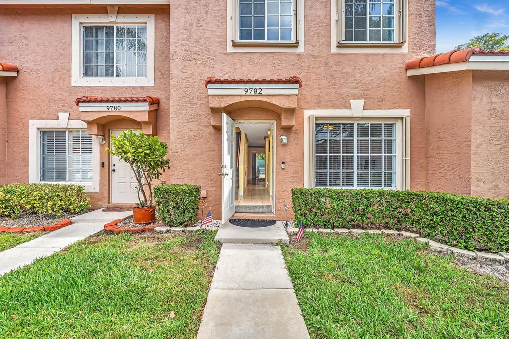 Photo of 9782 Kamena Circle, Boynton Beach, FL 33436 (MLS # R11087586)