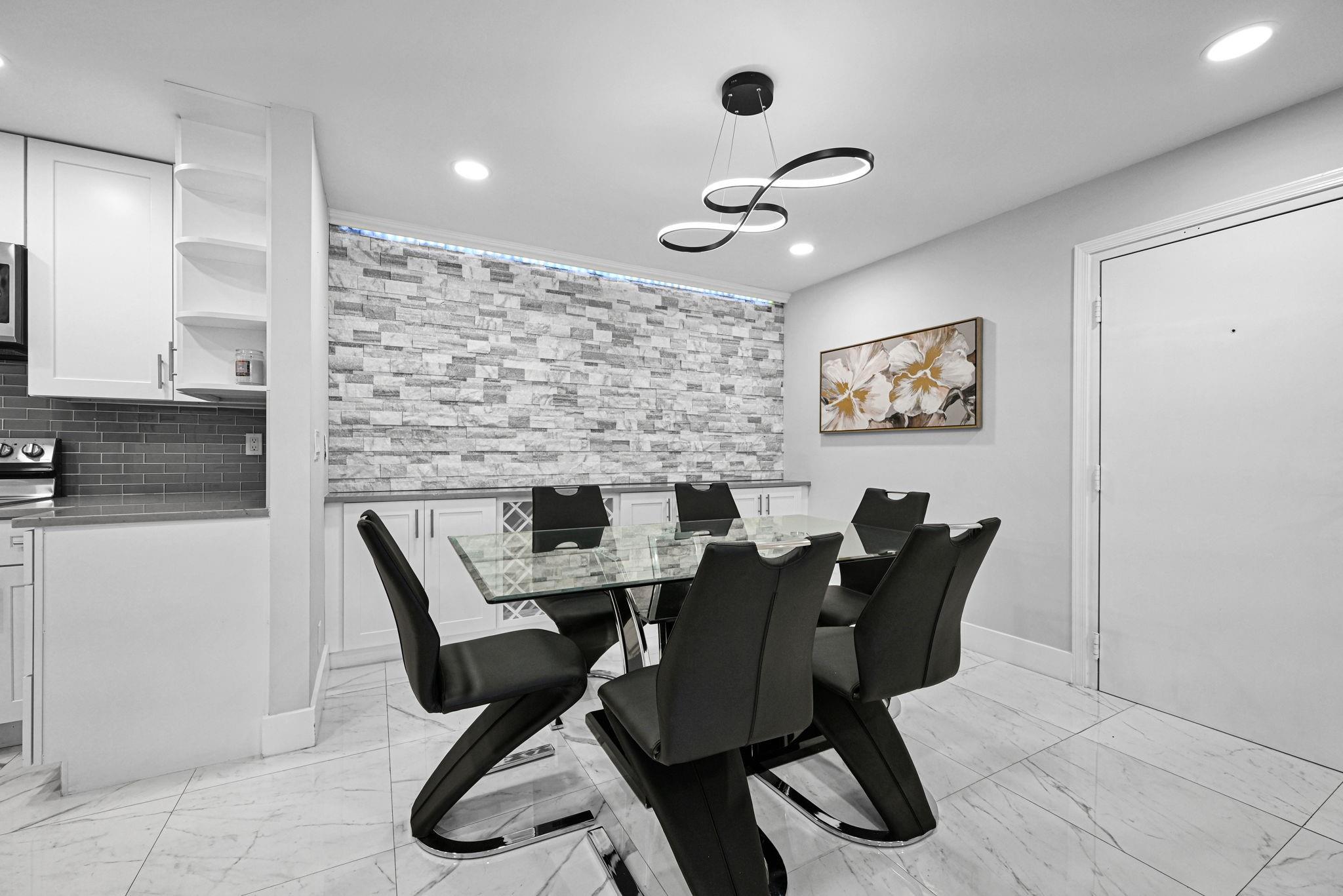 Bay Colony Club Condo - Residential Lease