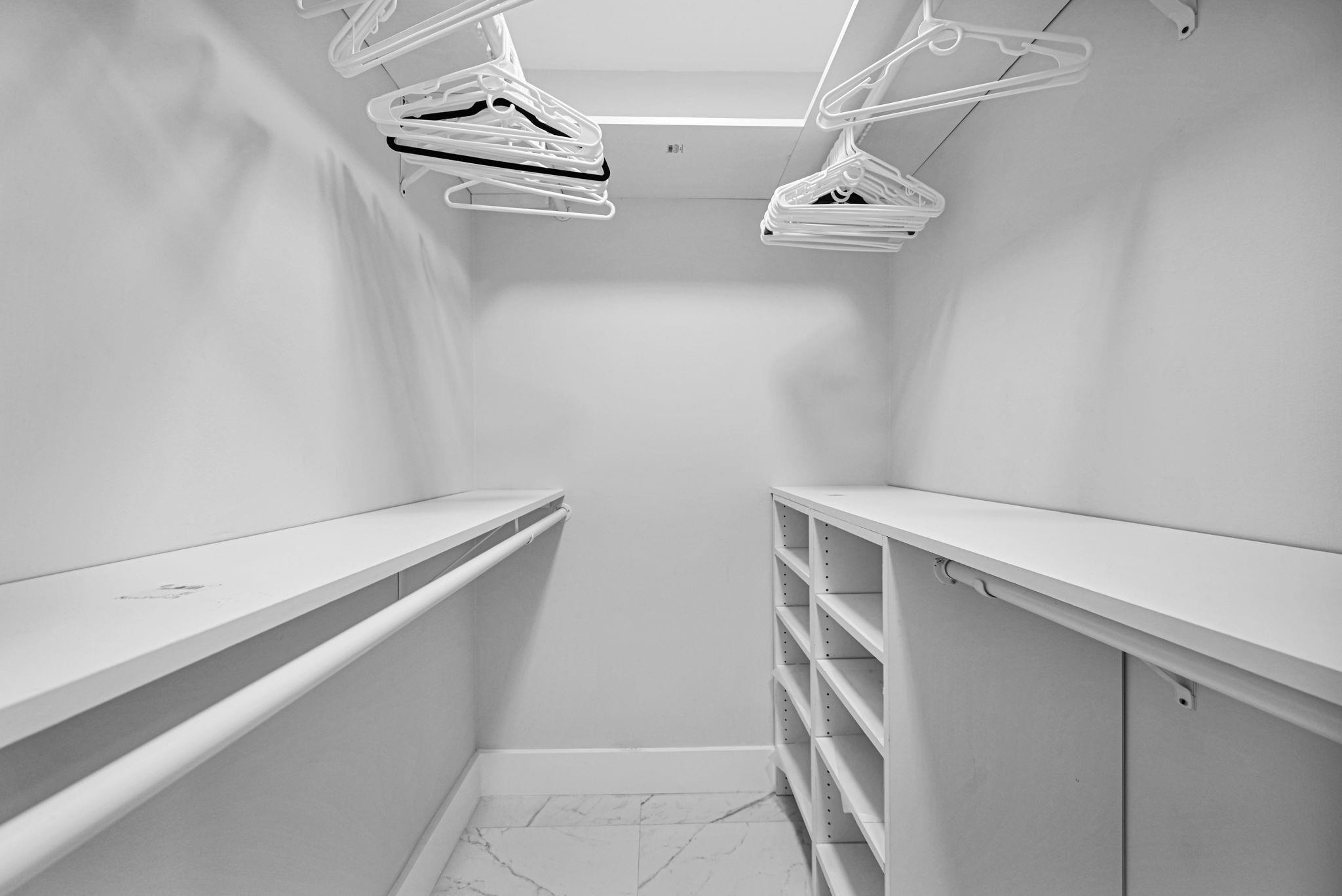 Bay Colony Club Condo - Residential Lease