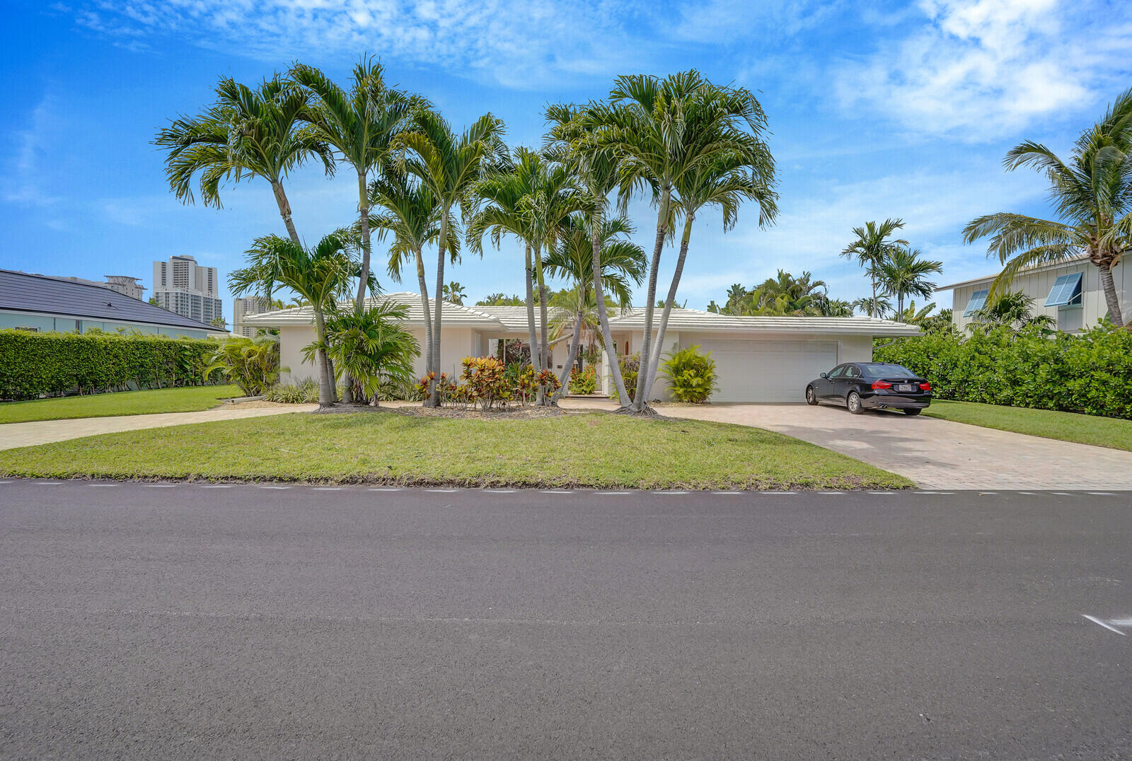 PALM BEACH ISLES 1 - Residential