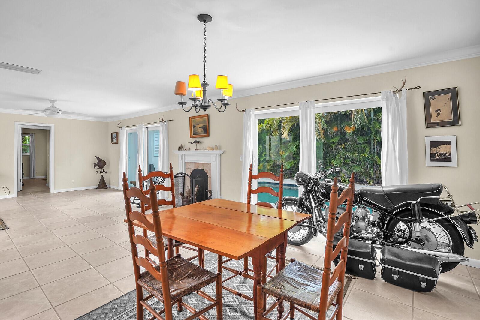 PALM BEACH ISLES 1 - Residential