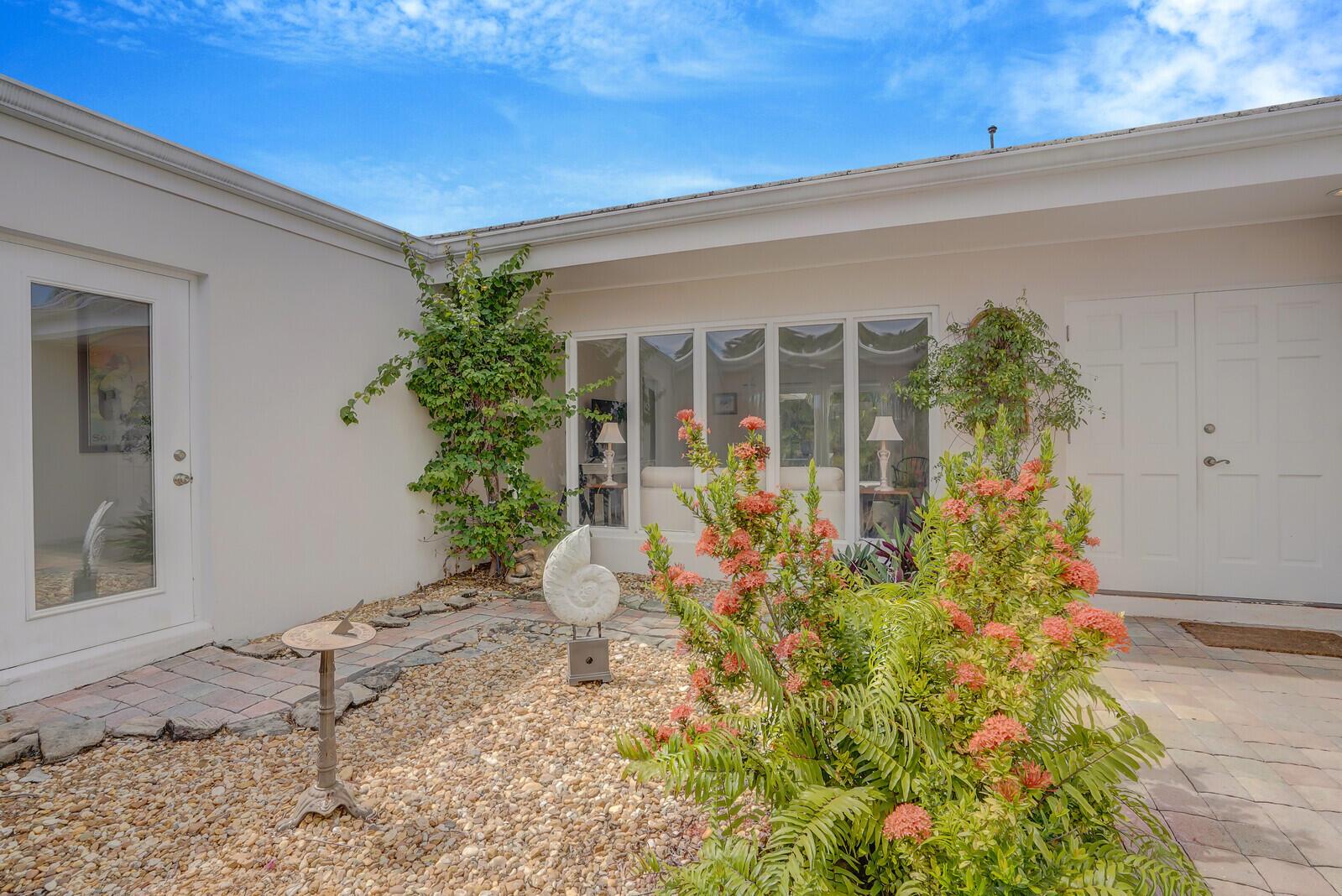 PALM BEACH ISLES 1 - Residential