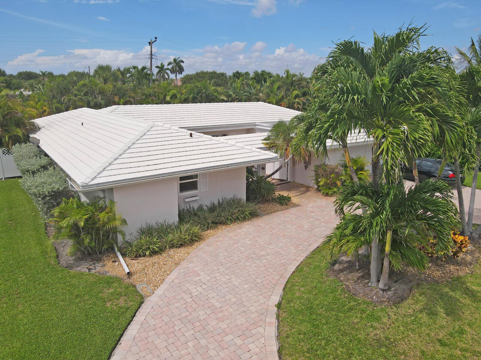 1211 Bimini Lane