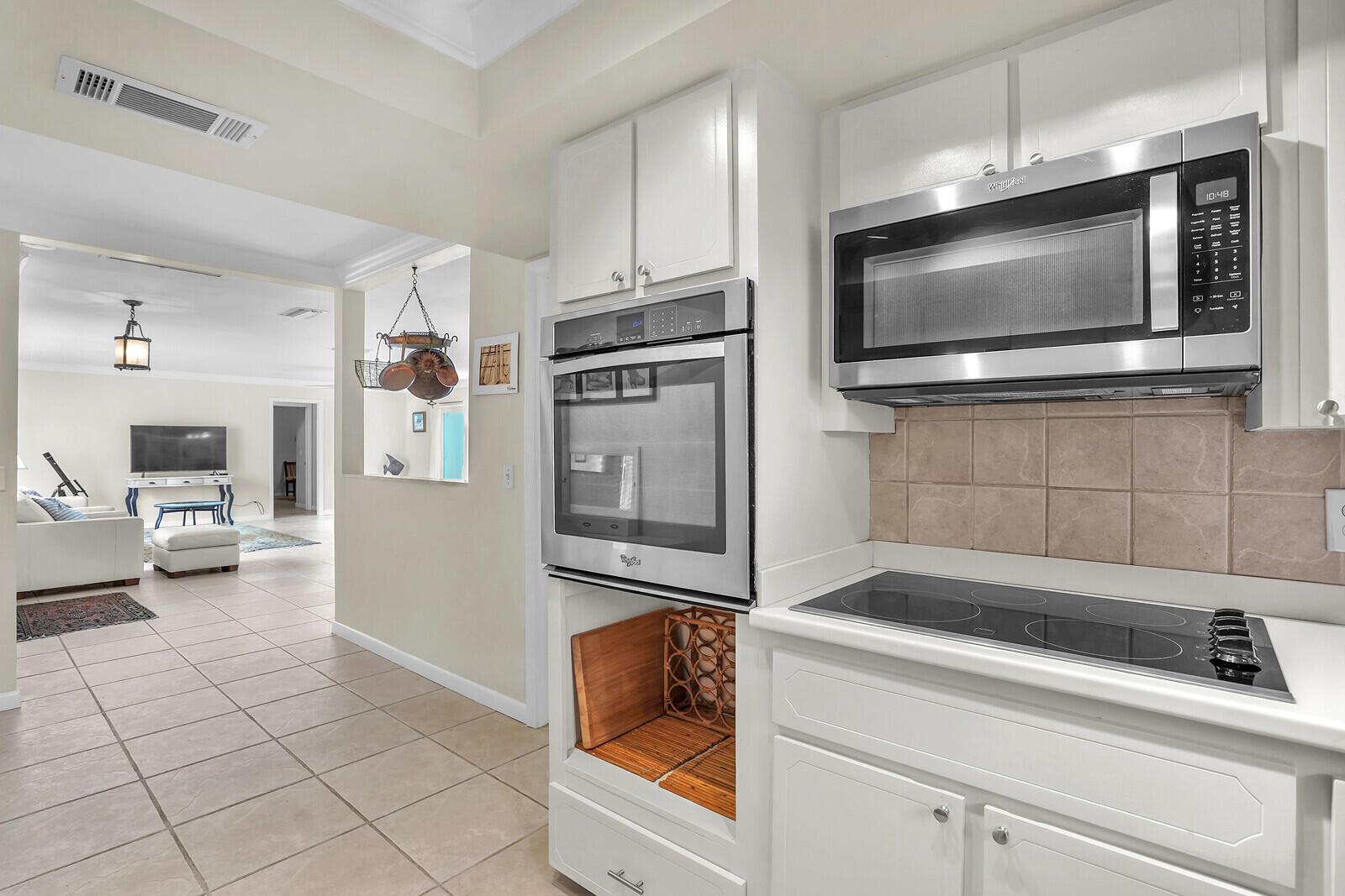 PALM BEACH ISLES 1 - Residential