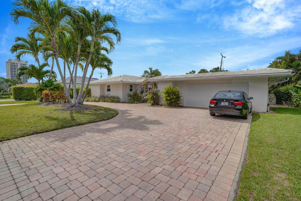 Photo of 1211 Bimini Lane, Singer Island, FL 33404 (MLS # R11108130)