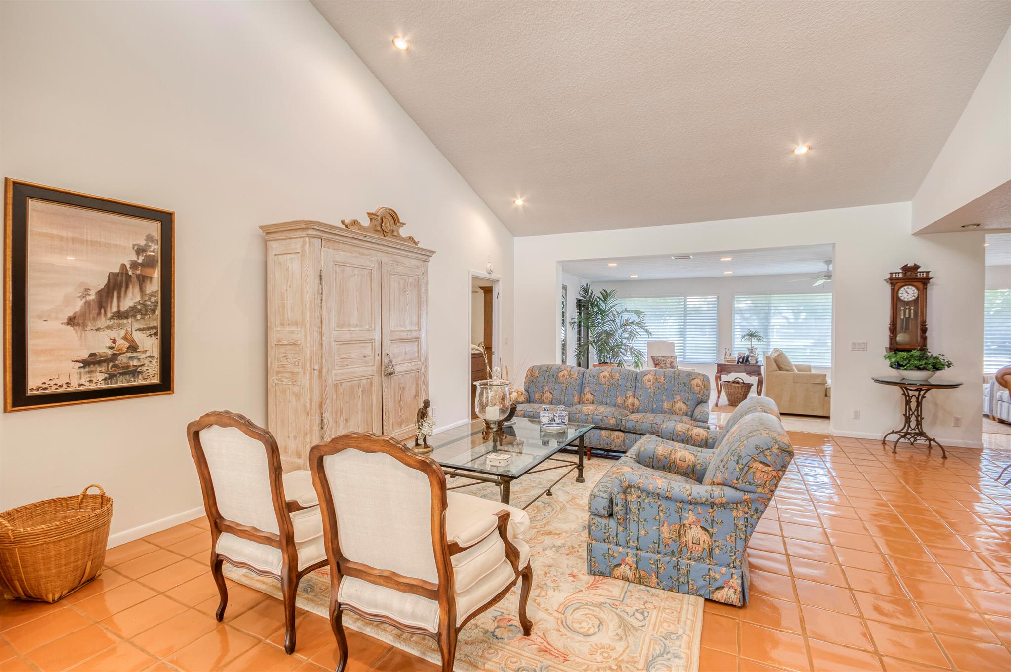 3 Brentwood Drive