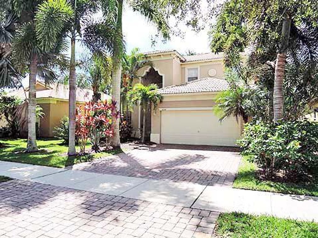 Photo of 5650 Sunberry Circle Cir, Fort Pierce, FL 34951 (MLS # R10816967)