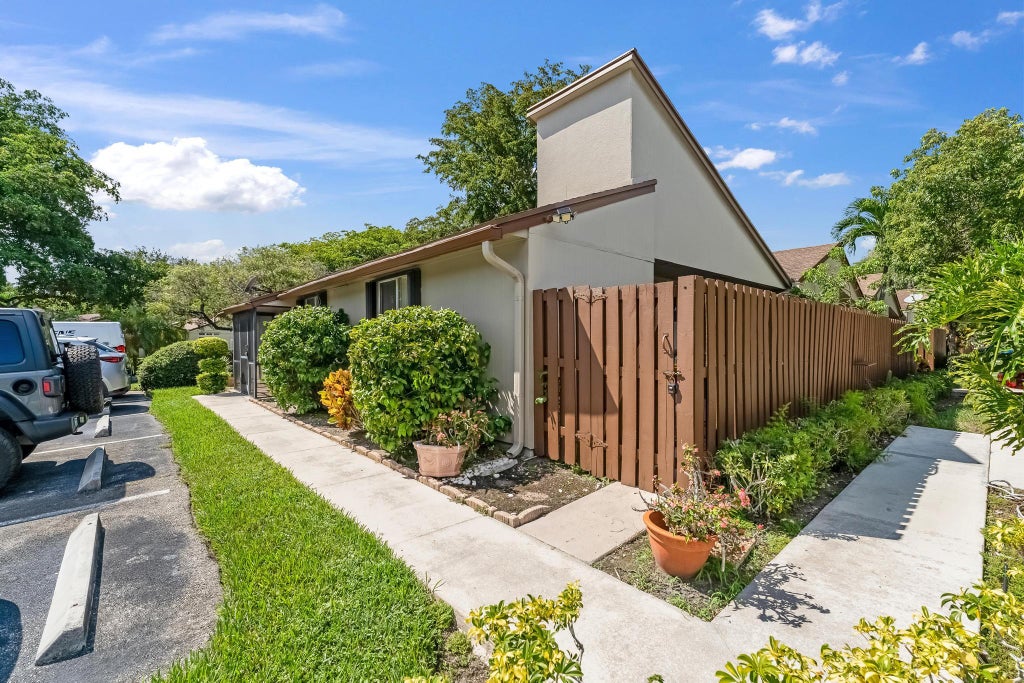 Photo of 22295 Timberly Drive, Boca Raton, FL 33428 (MLS # R11112875)