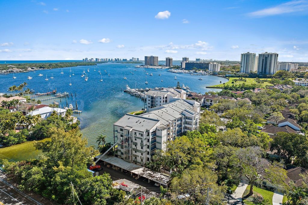 Photo of 11370 Twelve Oaks Way #316, North Palm Beach, FL 33408 (MLS # R10963703)