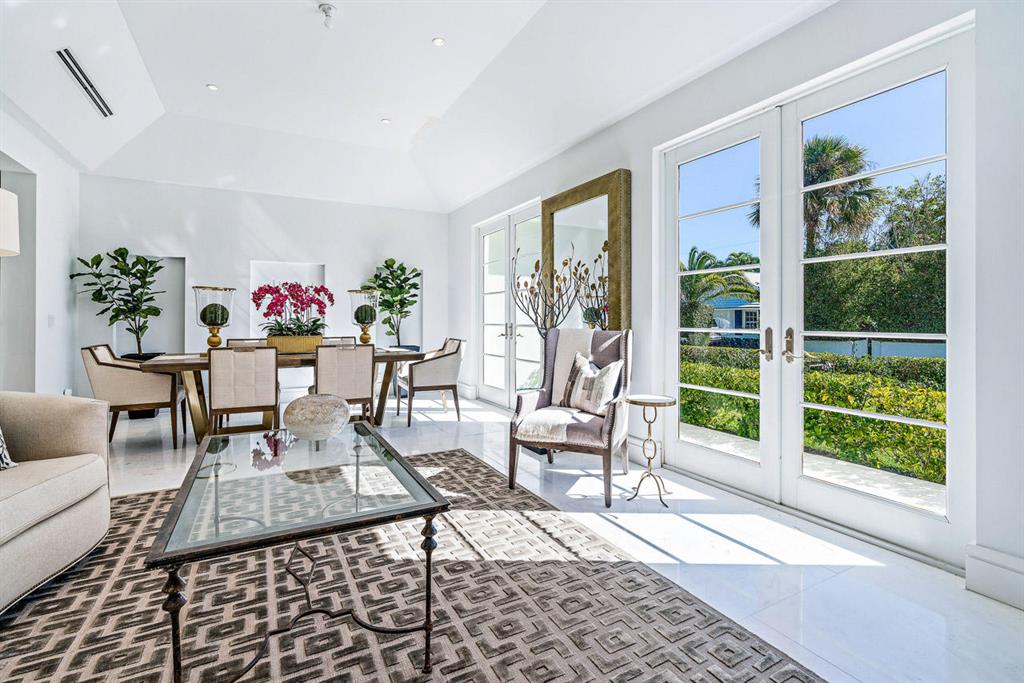 El Encanto 2 - Residential