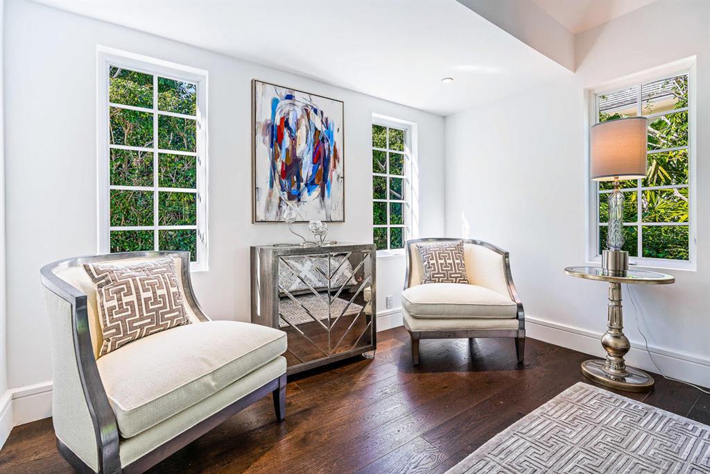 El Encanto 2 - Residential