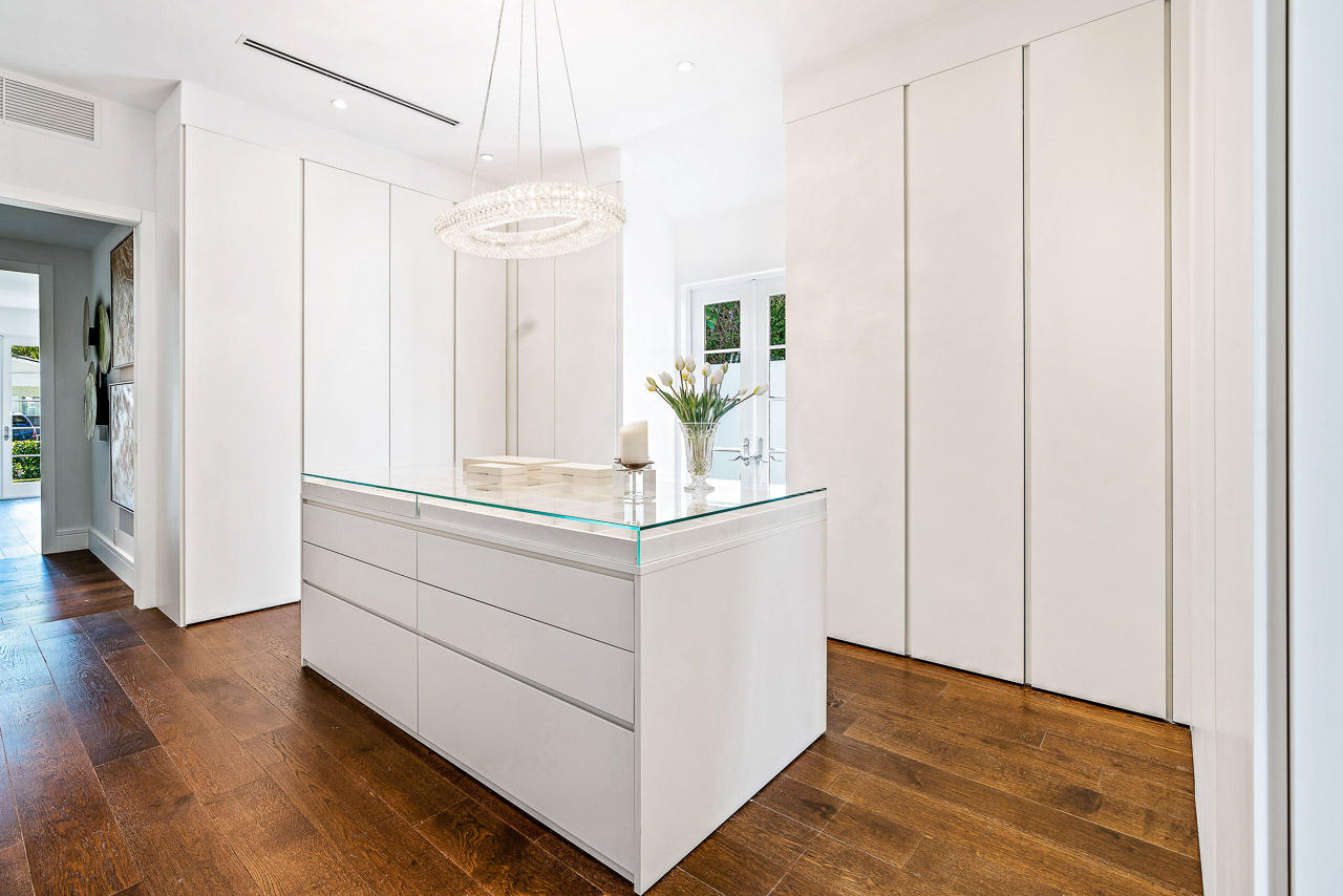 El Encanto 2 - Residential