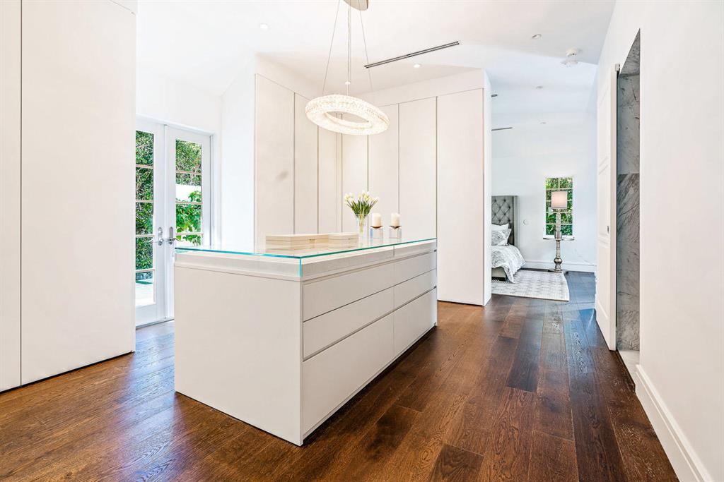 El Encanto 2 - Residential