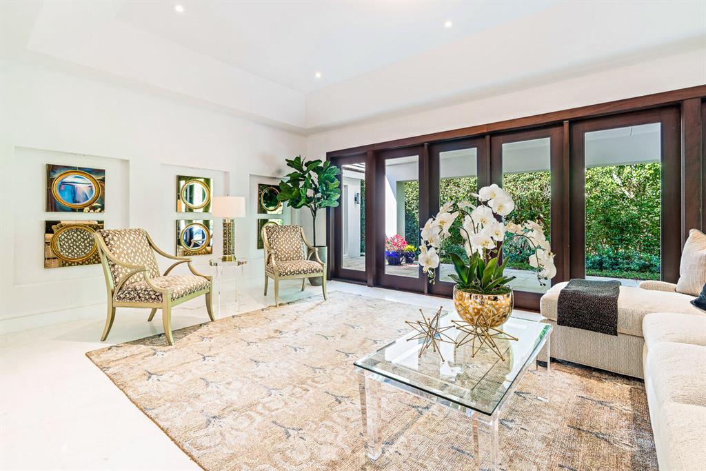 El Encanto 2 - Residential