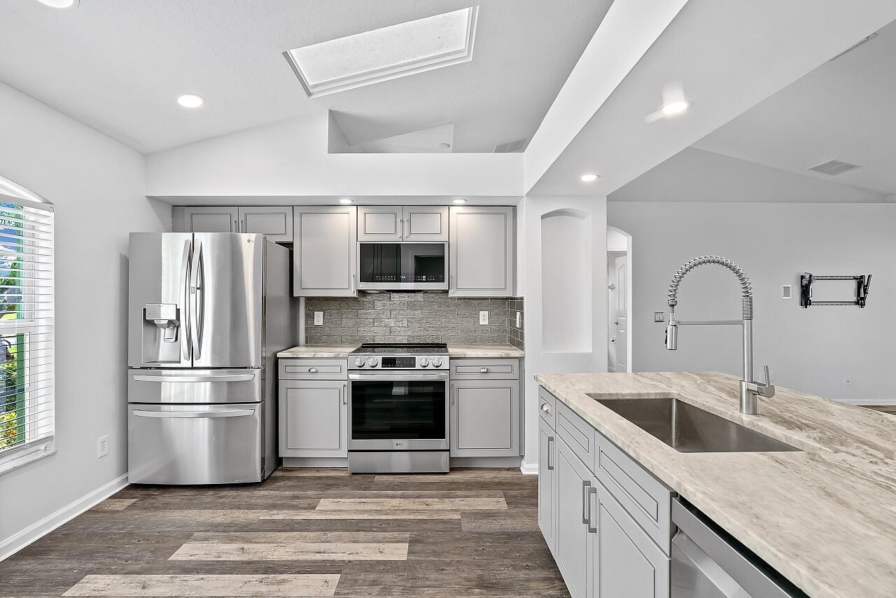 PORT ST LUCIE SECTION 3 - Residential