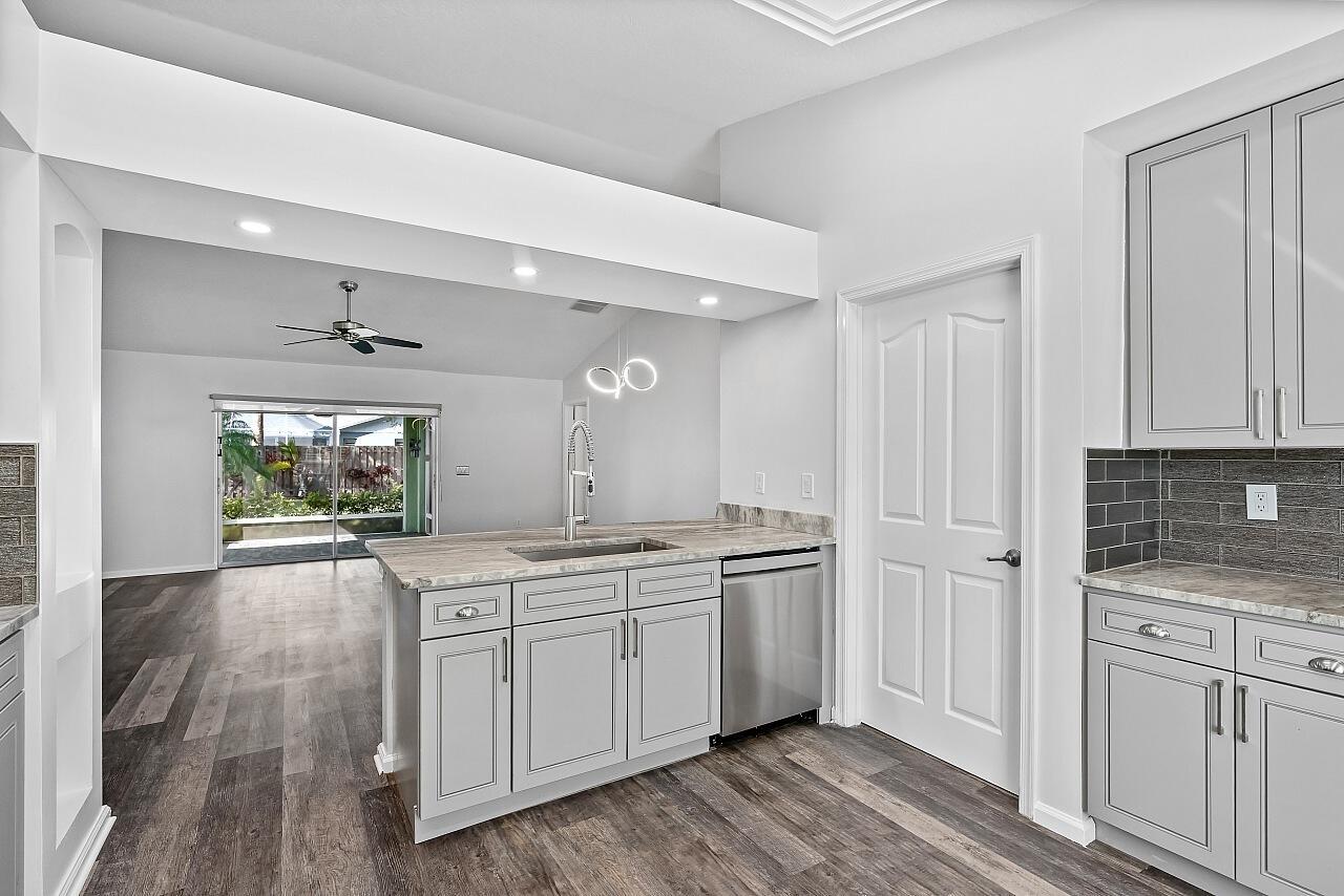 PORT ST LUCIE SECTION 3 - Residential