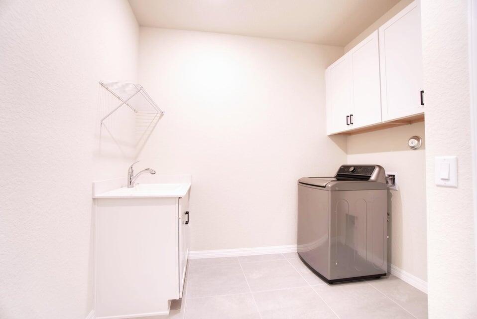 WINDSONG ESTATES - Residential Lease