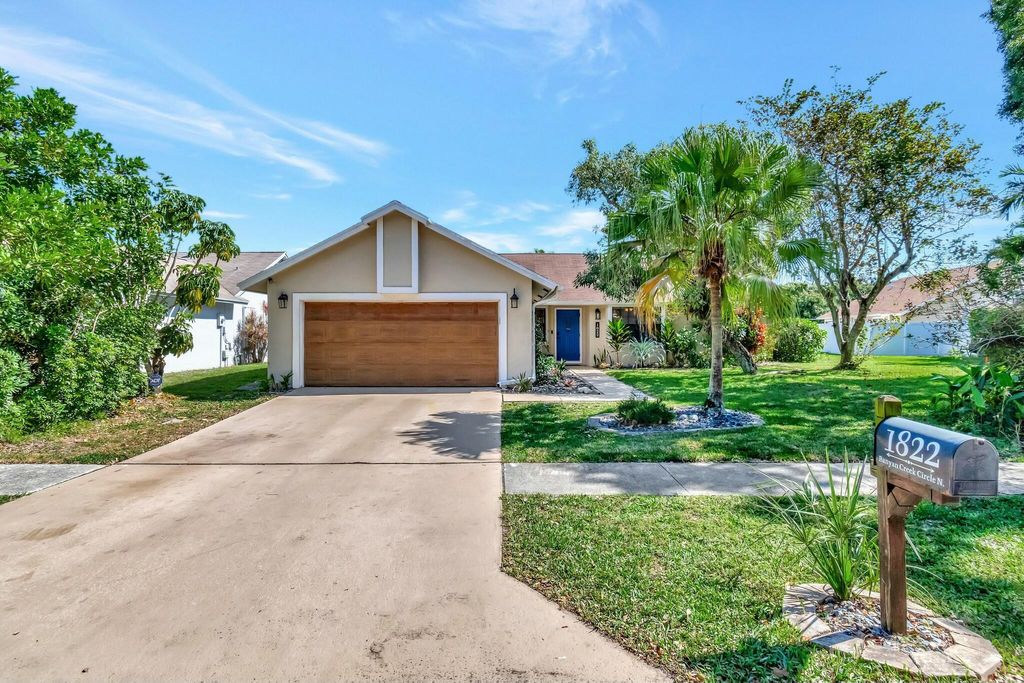 Photo of 1822 Banyan Creek Circle N, Boynton Beach, FL 33436 (MLS # R11062396)
