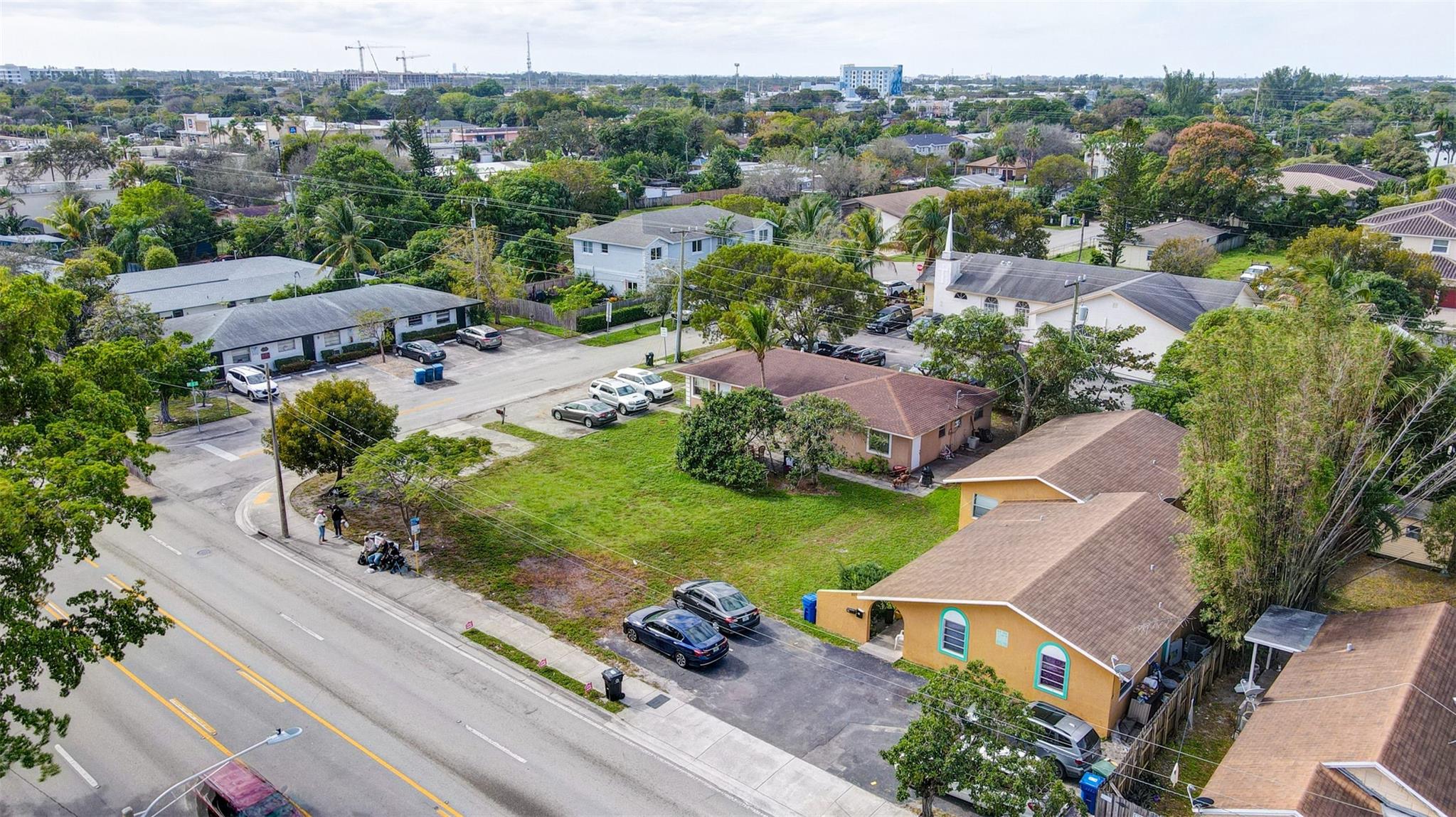 25 NW 11th St