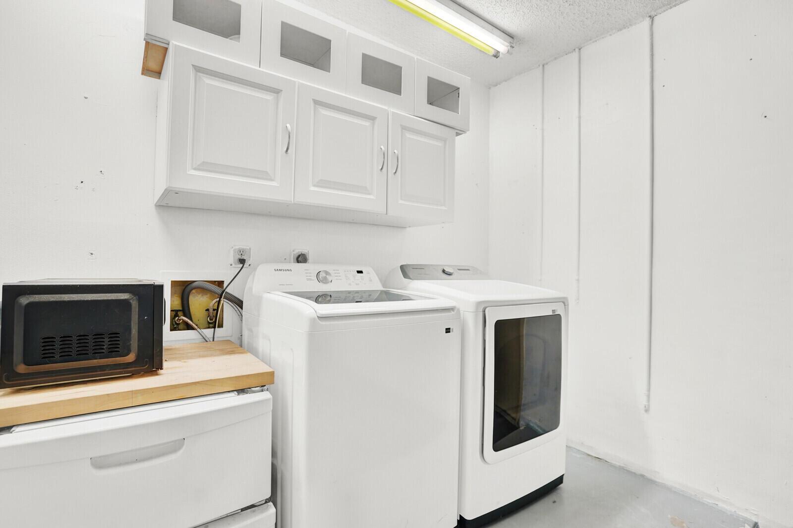 LAKES OF LANTANA PH 1-B - Residential