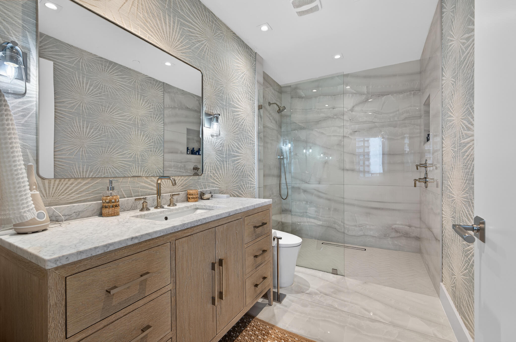AMRIT OCEAN RESORT CONDO - Residential Lease
