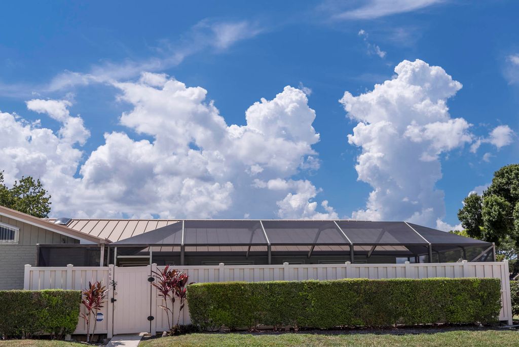 Photo of 5652 Golden Eagle Circle, Palm Beach Gardens, FL 33418 (MLS # R10849308)