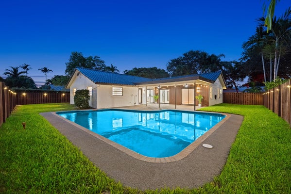 10742 NW 18TH CT, CORAL SPRINGS, FL 33071 - Image 891152eeac63232dbda01dc14ee5cb29/802279211