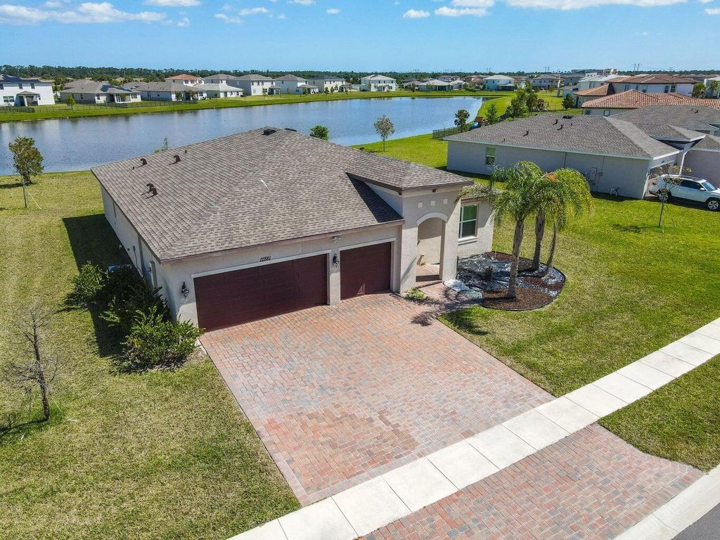 Photo of 12881 NW Copper Creek Drive, Port Saint Lucie, FL 34987 (MLS # R10998179)