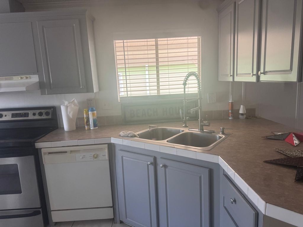 Photo of 8267 SE Swan Avenue SE #8267, Hobe Sound, FL 33455 (MLS # R11071891)