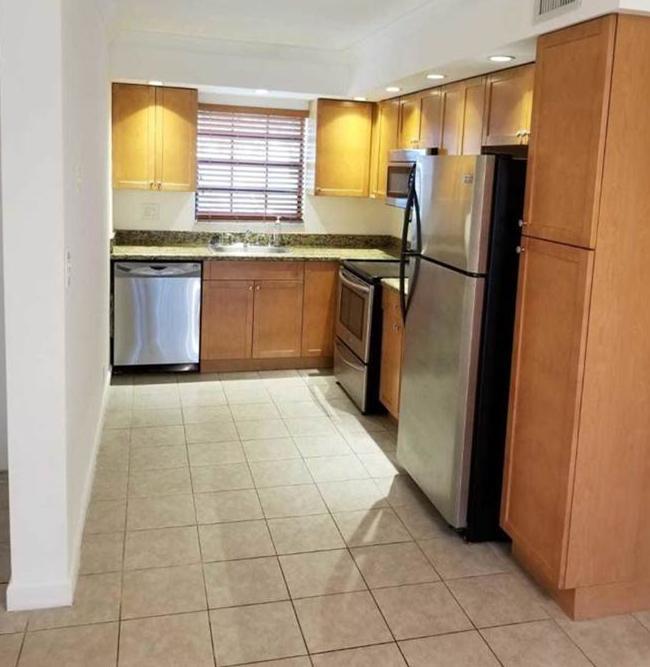 LAKE WINDWOOD CONDO - Residential Lease