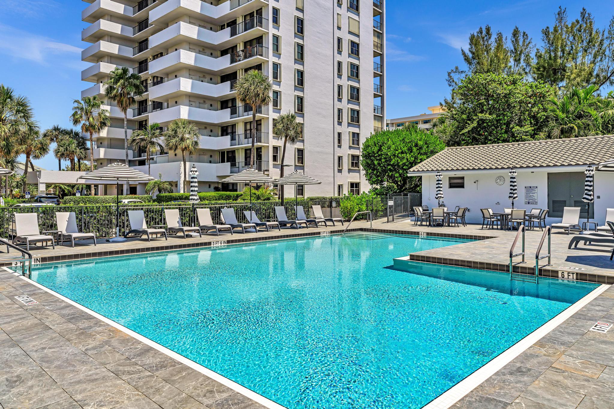 CARRON HOUSE CONDO - Residential