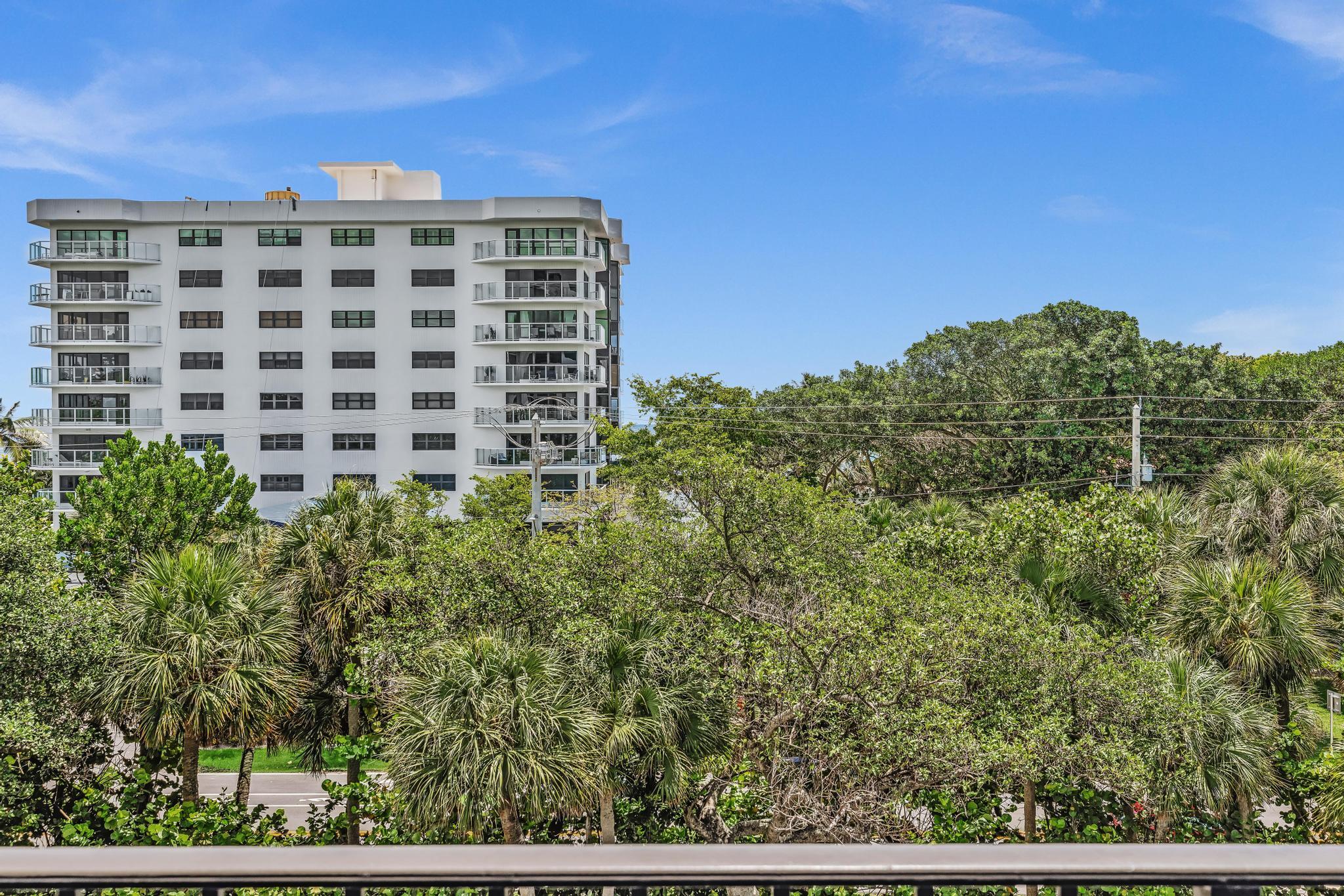 CARRON HOUSE CONDO - Residential